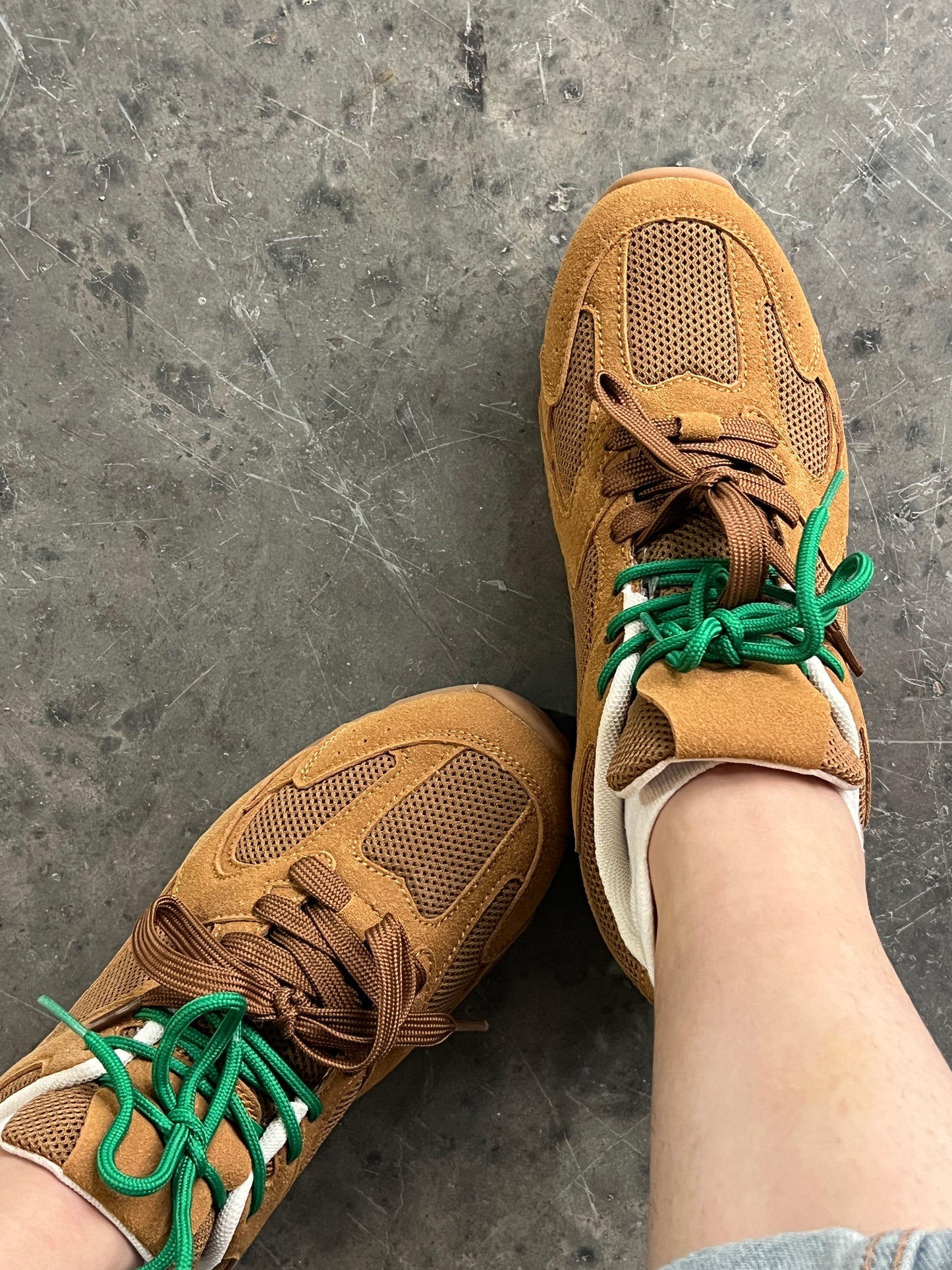 Sneakers 25