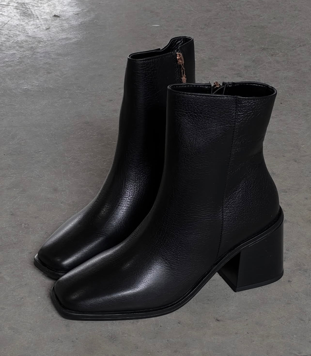 Botines tacón bajito piel